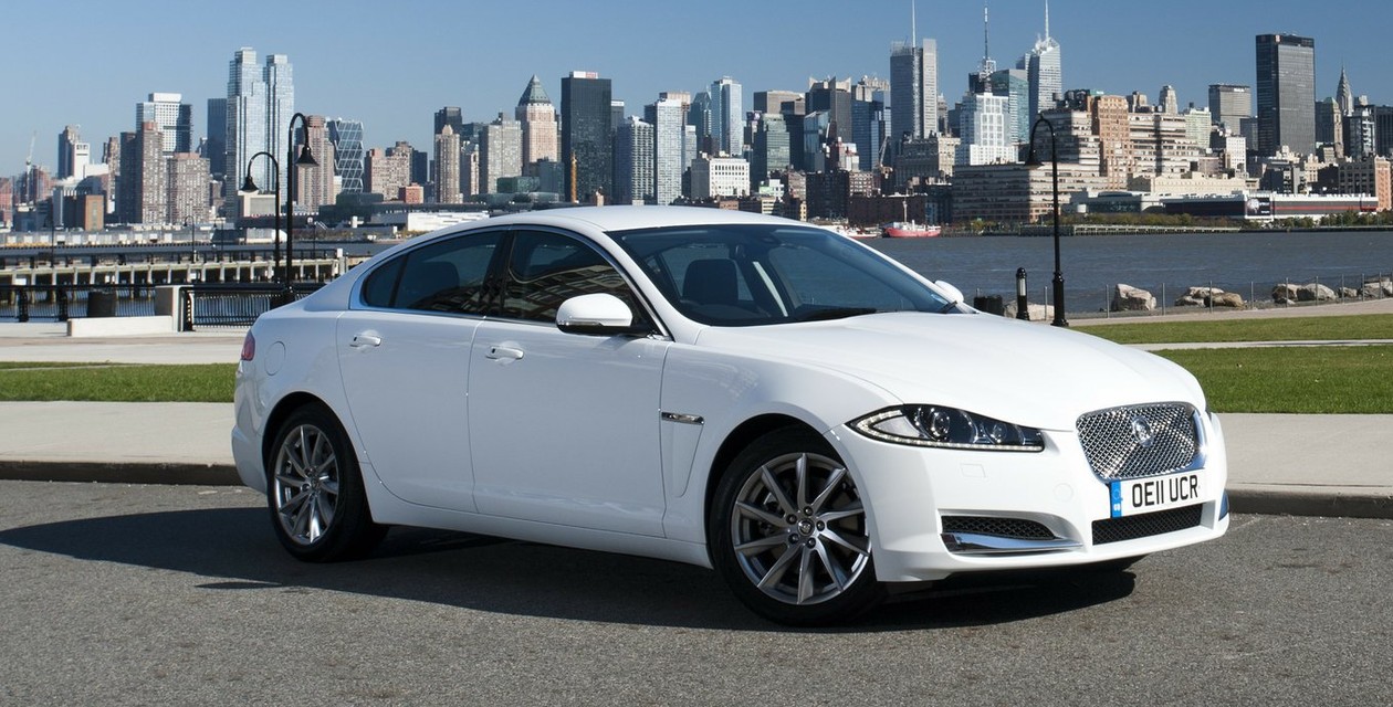 Новый Jaguar XF Седан 2024 года в Екатеринбурге, комплектации и отзывы