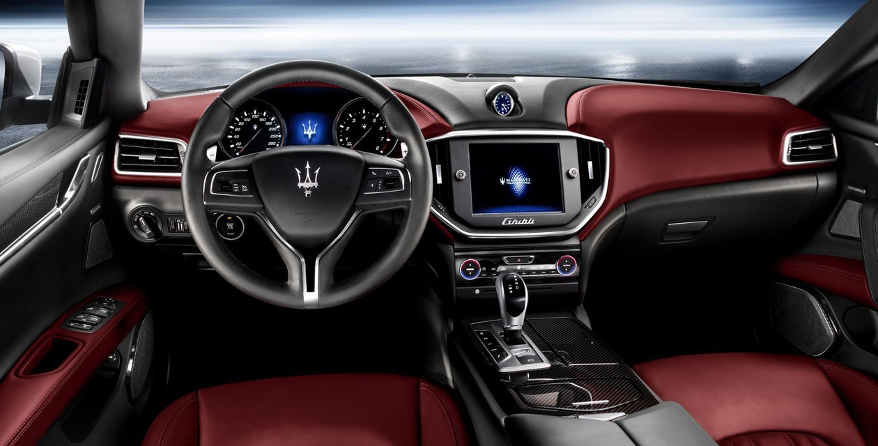 Новый Maserati Ghibli седан 2024 года в Симферополе, комплектации и отзывы