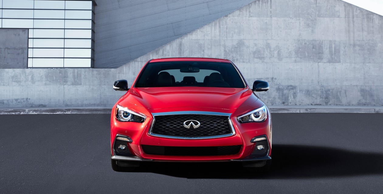 Новый Infiniti Q50 седан 2024 года в Керчи, комплектации и отзывы